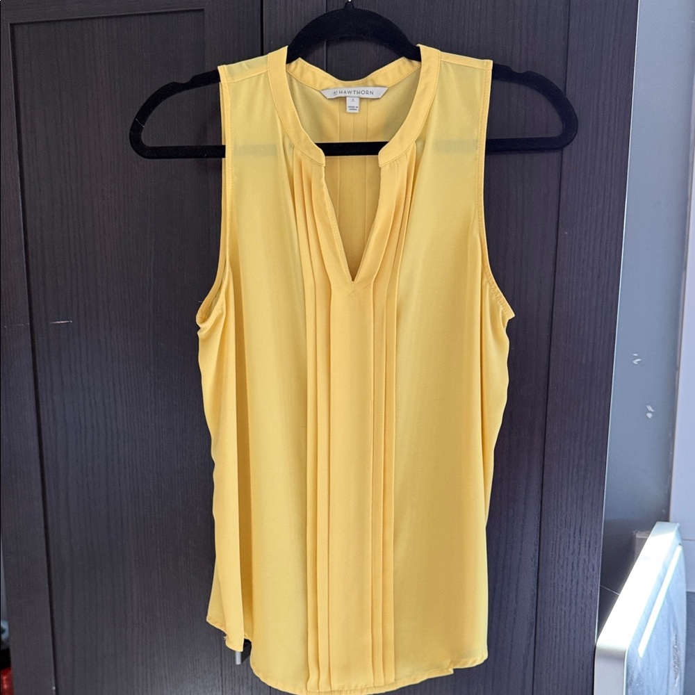 Anne Klein Yellow Sleeveless Blouse
